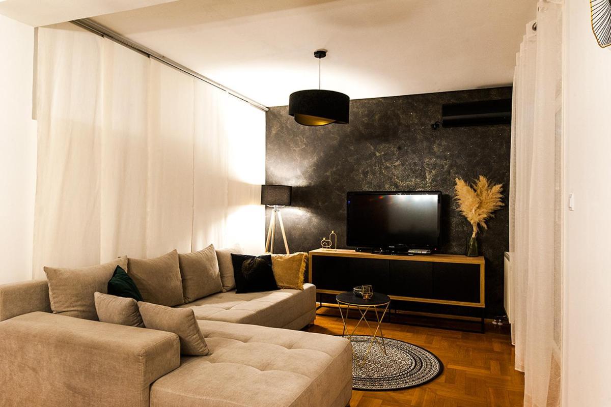 Arena Apartment