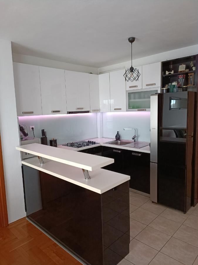 Apartment Arena *